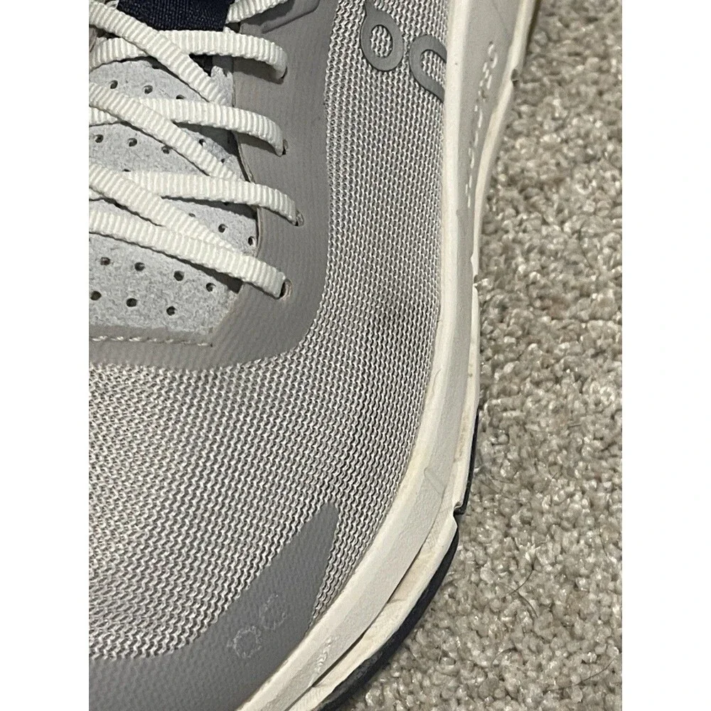 On Cloudnova Form 2 Womens Size 7 Silver Gray Athletic Running Shoes Sneakers